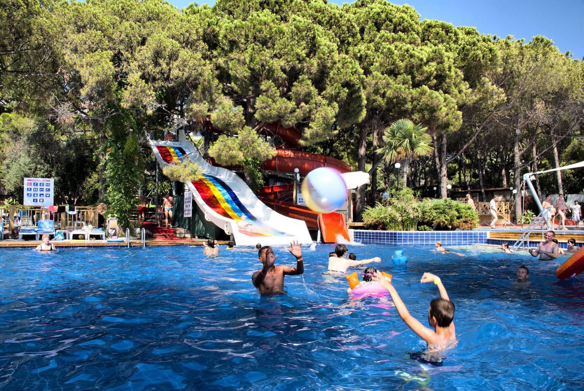 Omer Holiday Resort Kusadası Eksteriør bilde