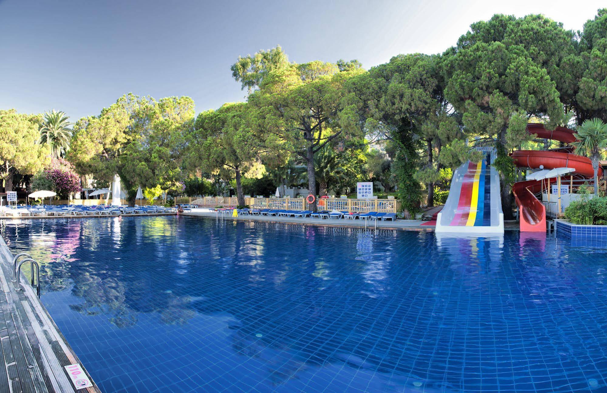 Omer Holiday Resort Kusadası Eksteriør bilde